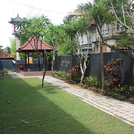 U House Kerobokan (Bali) Exterior photo