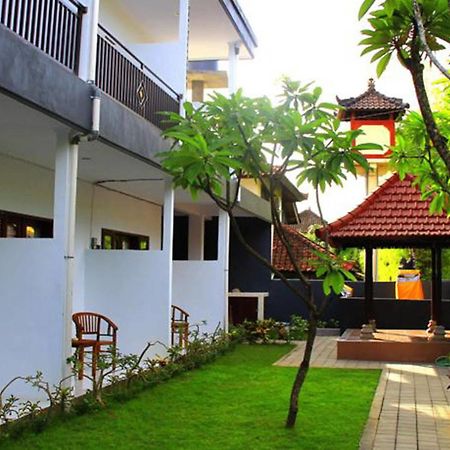 U House Kerobokan (Bali) Exterior photo